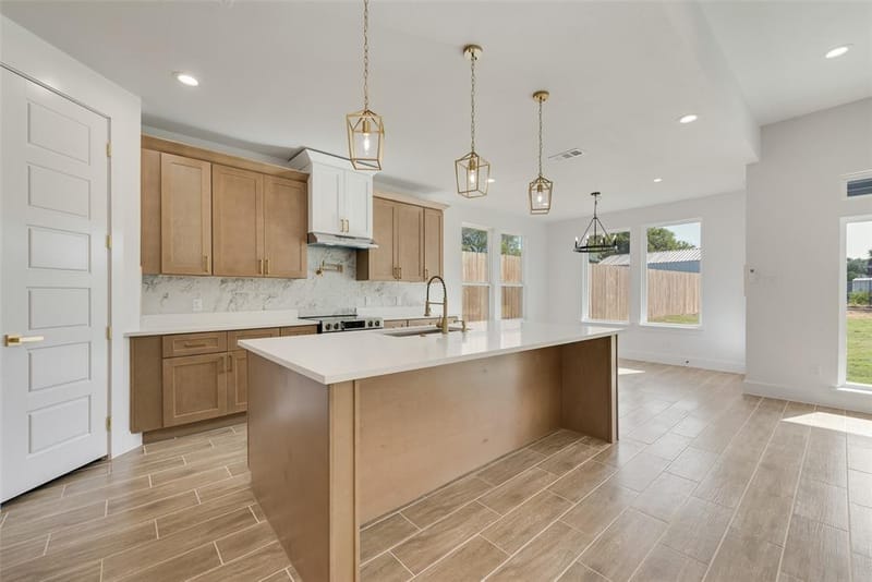 9324 Beckleycrest Avenue, Dallas TX 75232 - Photo 13