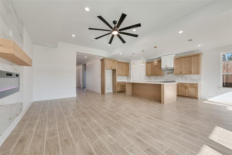 9324 Beckleycrest Avenue, Dallas TX 75232 - Photo 7
