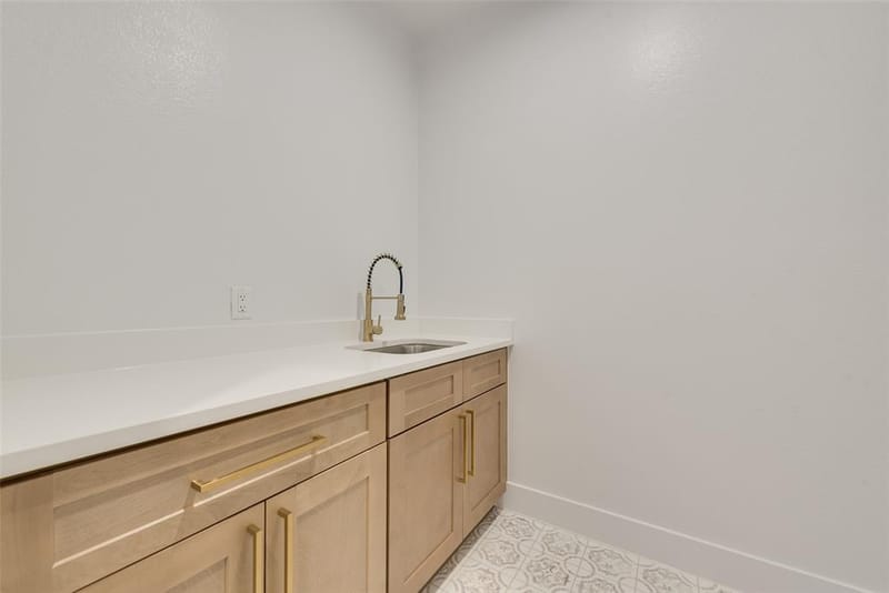 9324 Beckleycrest Avenue, Dallas TX 75232 - Photo 18