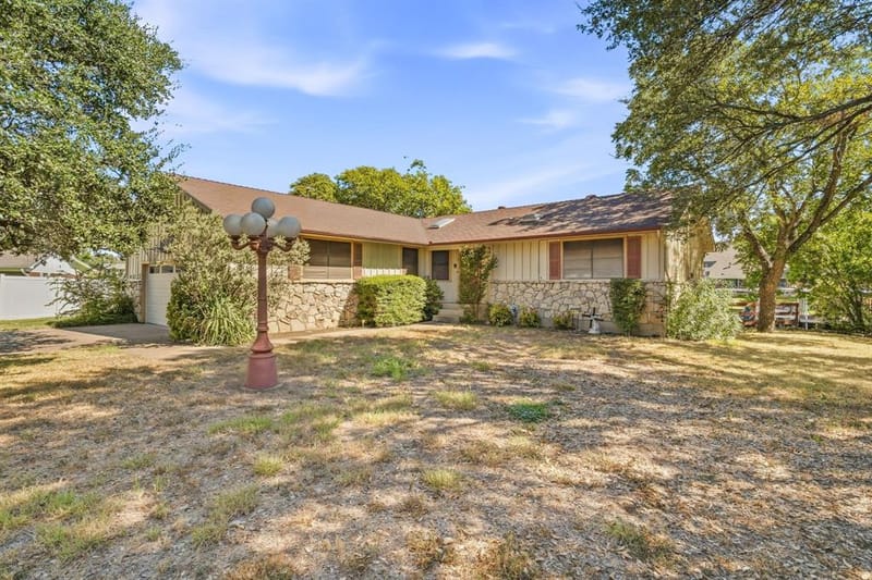 4017 Dakota Trail, Granbury TX 76048
