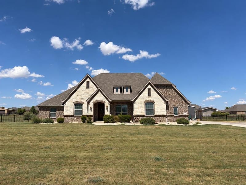 15330 Sam Reynolds Road, Justin TX 76247