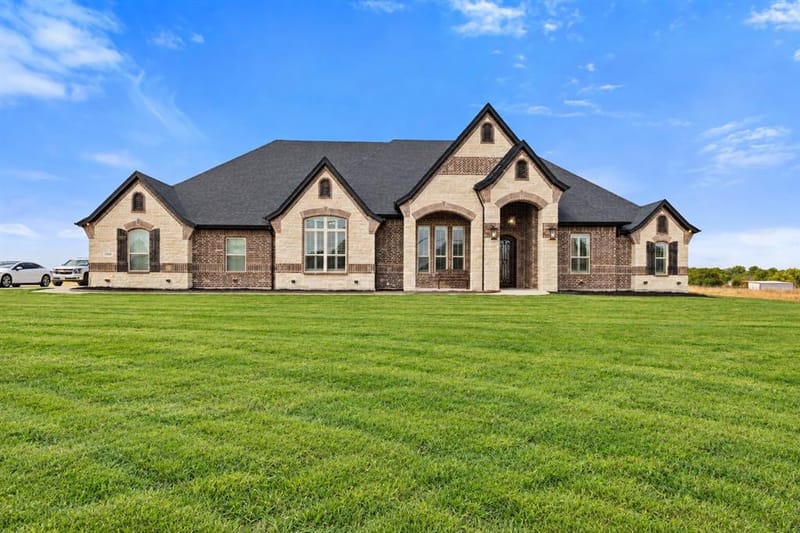 3338 Howard Road, Waxahachie TX 75165