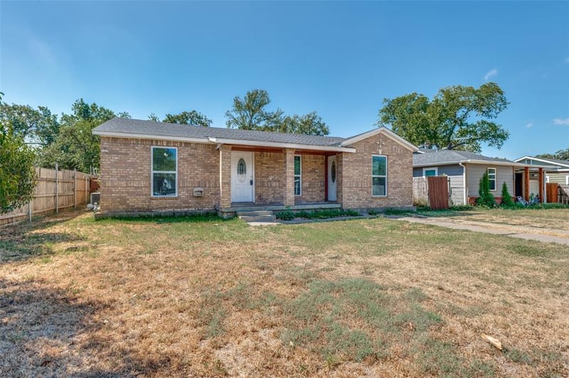 336 Belle Street, Bedford TX 76022 - Photo 2