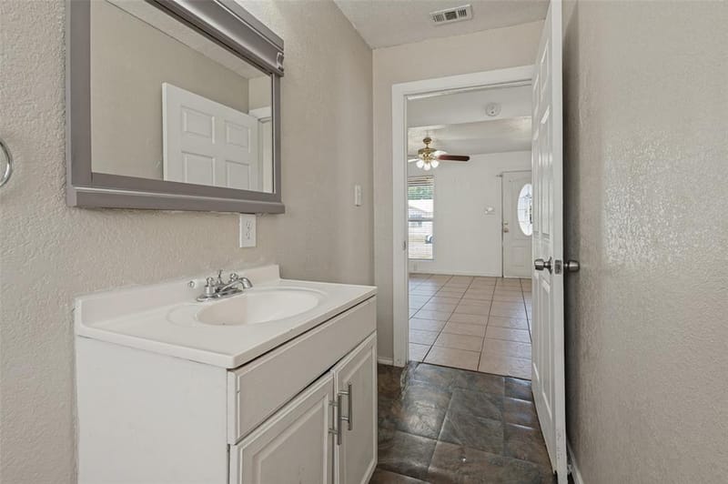 336 Belle Street, Bedford TX 76022 - Photo 18