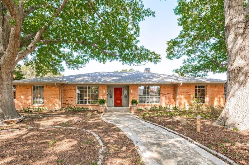 7407 Meadow Oaks Drive, Dallas TX 75230
