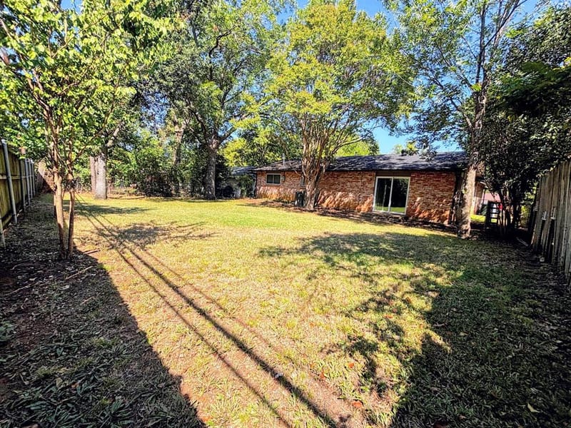 2508 Buffalo Drive, Arlington TX 76013 - Photo 12