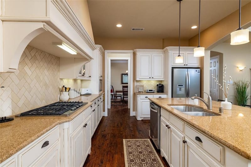 620 Kimbro Avenue, Lantana TX 76226 - Photo 14