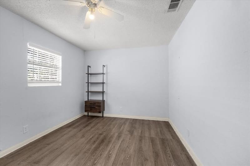 1016 Sycamore Terrace, Fort Worth TX 76104 - Photo 14