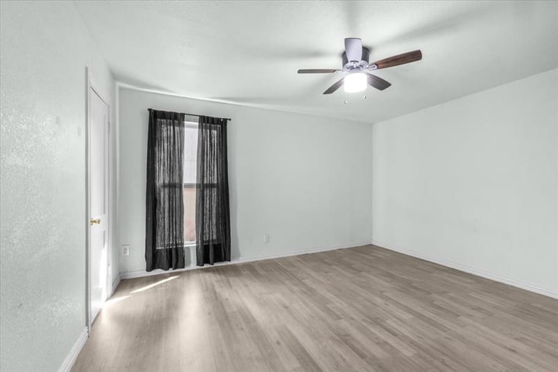 1016 Sycamore Terrace, Fort Worth TX 76104 - Photo 11