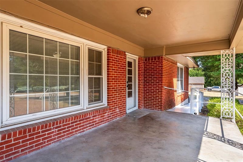 1119 Dula Circle, Duncanville TX 75116 - Photo 5