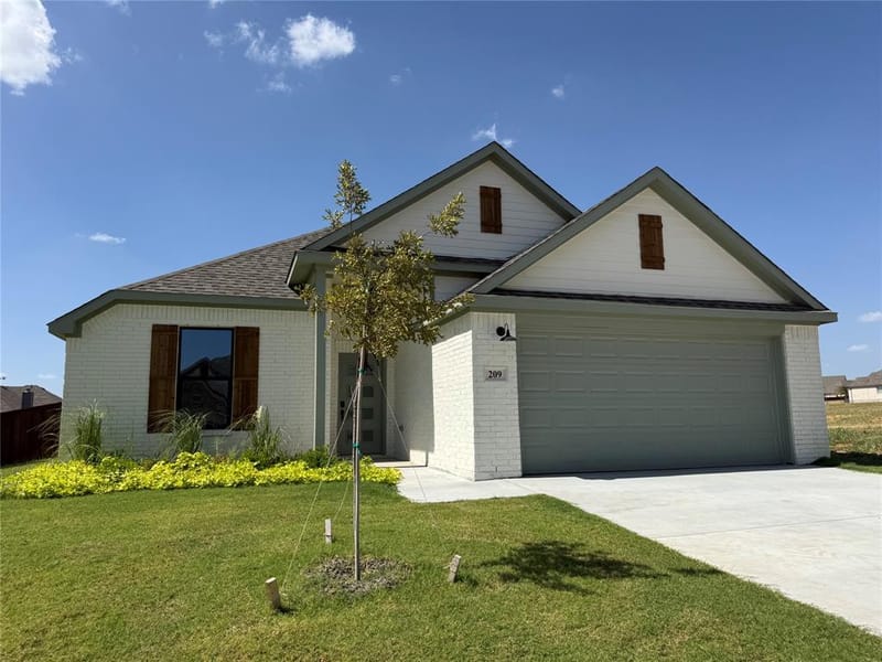 209 Reliance Road, Godley TX 76044 - Photo 2