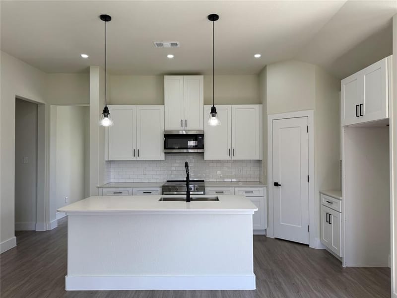 209 Reliance Road, Godley TX 76044 - Photo 7