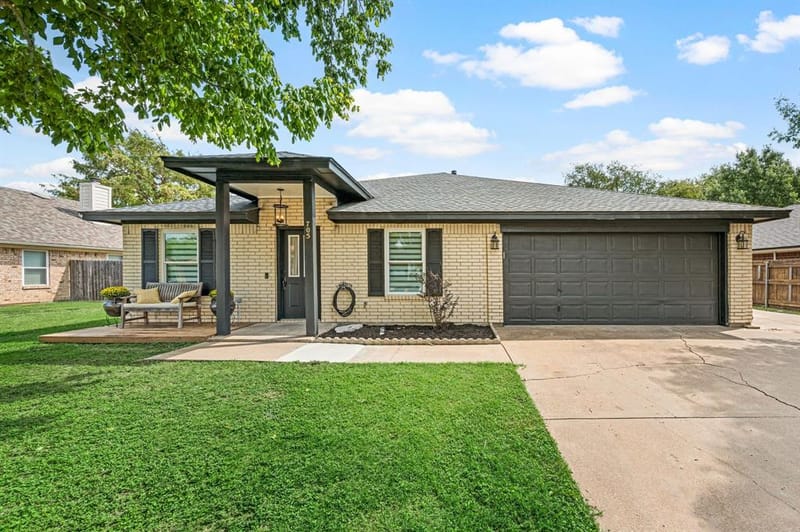 705 Western Trail, Keller TX 76248