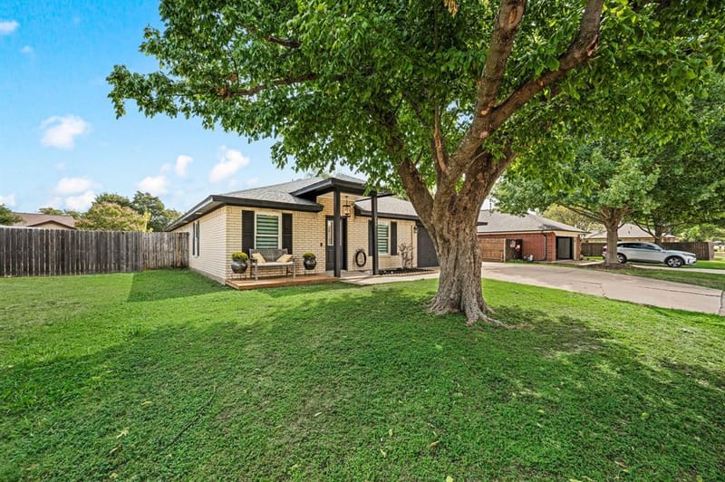 705 Western Trail, Keller TX 76248 - Photo 4