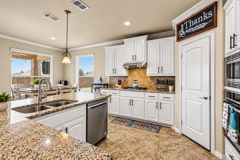 6825 San Antonio Drive, Fort Worth TX 76131 - Photo 6