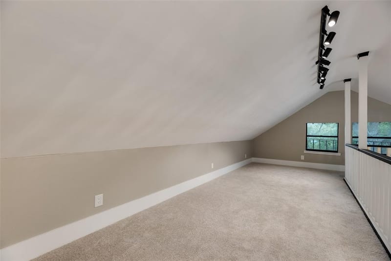 924 N Winnetka Avenue, Dallas TX 75208 - Photo 27
