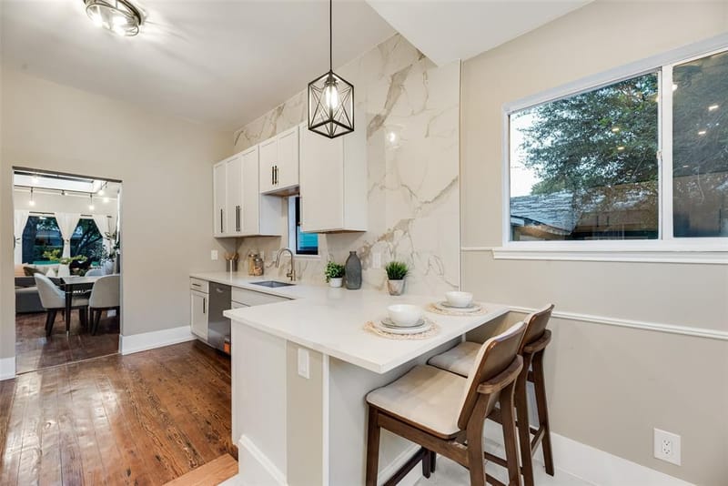 924 N Winnetka Avenue, Dallas TX 75208 - Photo 19