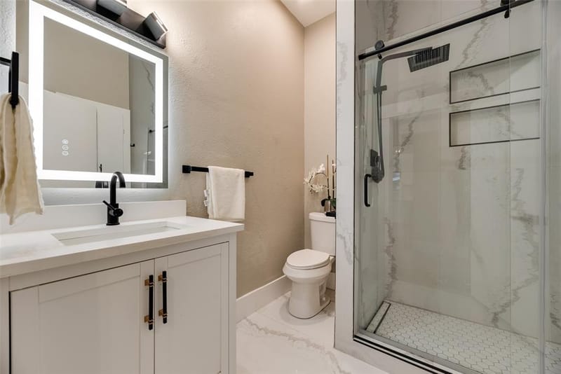 924 N Winnetka Avenue, Dallas TX 75208 - Photo 31
