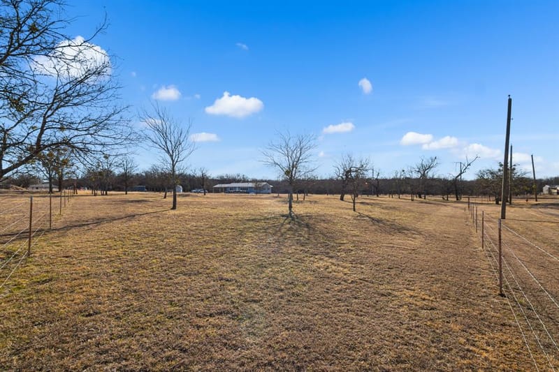 305 Cheyenne Drive, Runaway Bay TX 76426 - Photo 28