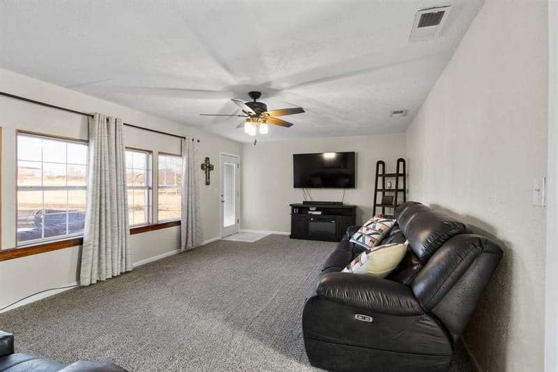 305 Cheyenne Drive, Runaway Bay TX 76426 - Photo 21