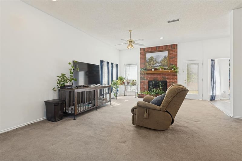 8914 Greenwood Trail, Rowlett TX 75088 - Photo 6