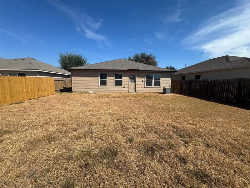 601 Hidden Dale Drive, Fort Worth TX 76140 - Photo 32