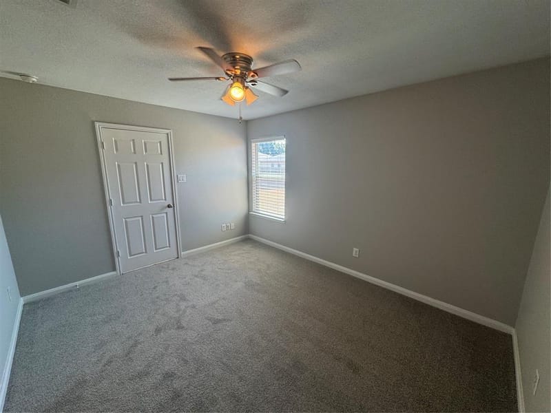 601 Hidden Dale Drive, Fort Worth TX 76140 - Photo 18