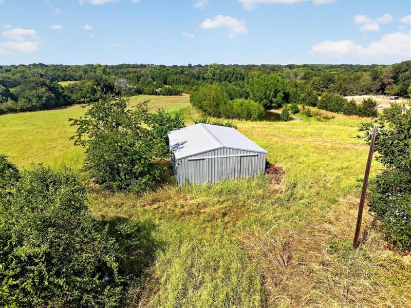 913 County Road 4232, Bonham TX 75418 - Photo 32