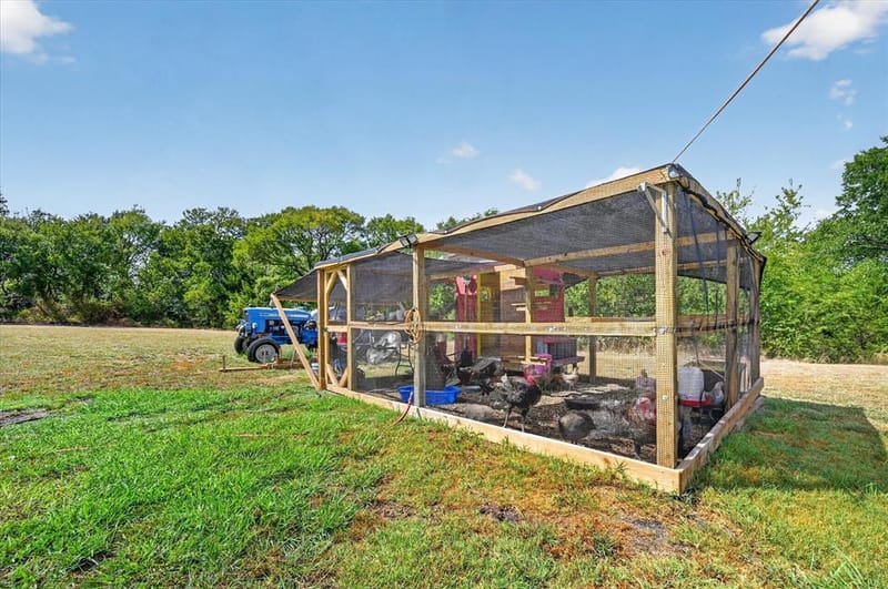 913 County Road 4232, Bonham TX 75418 - Photo 29