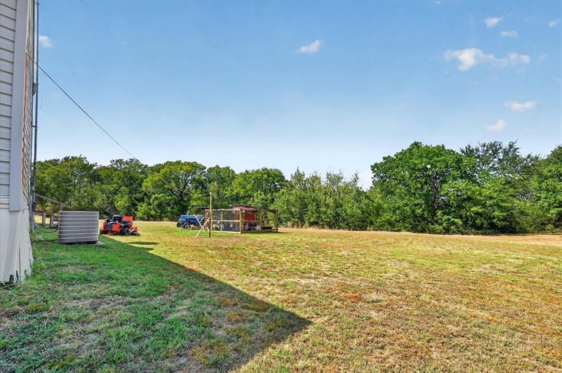 913 County Road 4232, Bonham TX 75418 - Photo 25
