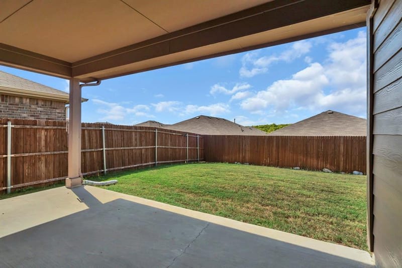 16617 Porterfield Lane, Justin TX 76247 - Photo 23