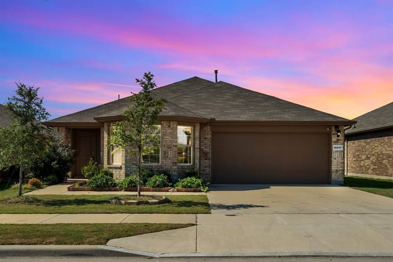 16617 Porterfield Lane, Justin TX 76247 - Photo 27