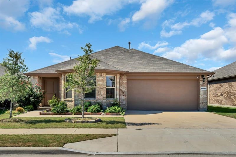 16617 Porterfield Lane, Justin TX 76247