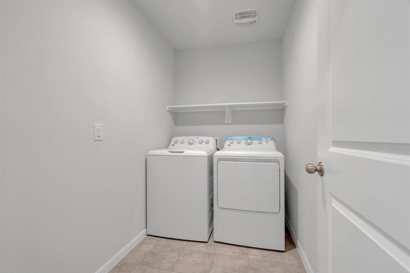 16617 Porterfield Lane, Justin TX 76247 - Photo 20