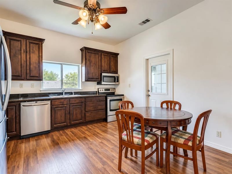 618 E Woodard Street, Denison TX 75021 - Photo 7