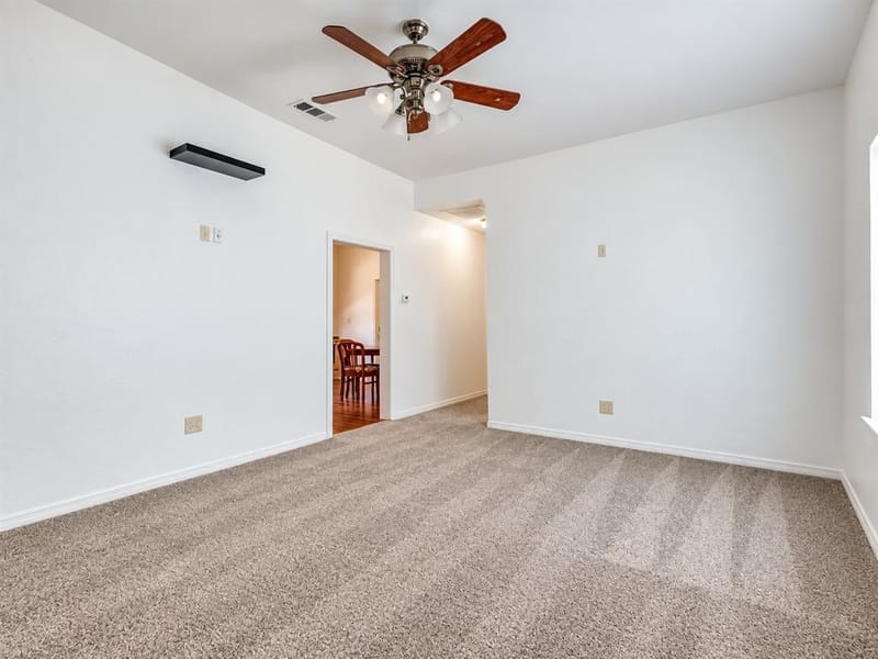618 E Woodard Street, Denison TX 75021 - Photo 5