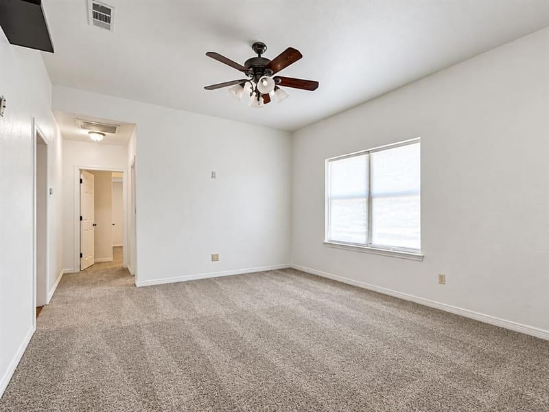 618 E Woodard Street, Denison TX 75021 - Photo 4