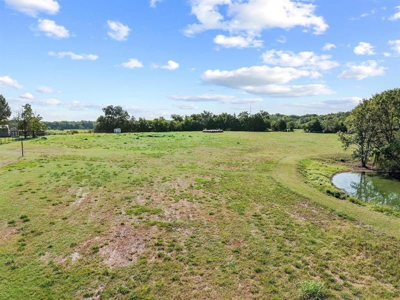 11731 NW State Highway 11, Whitewright TX 75491 - Photo 32