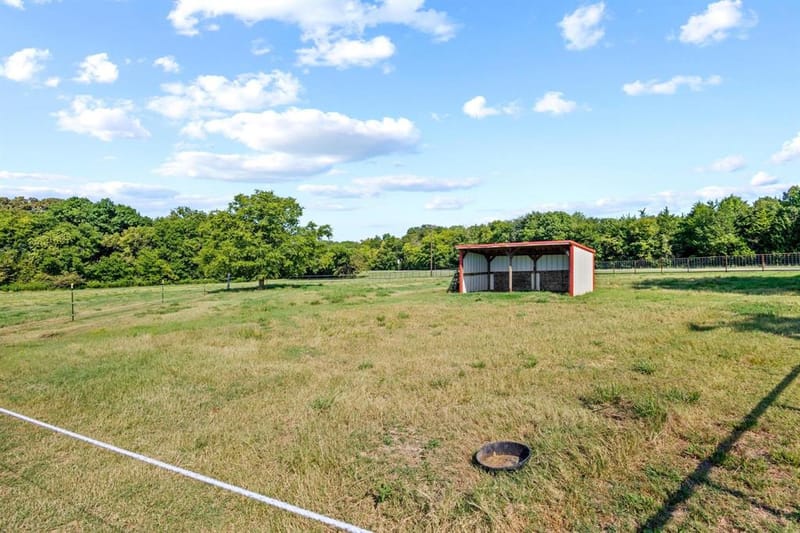 11731 NW State Highway 11, Whitewright TX 75491 - Photo 28