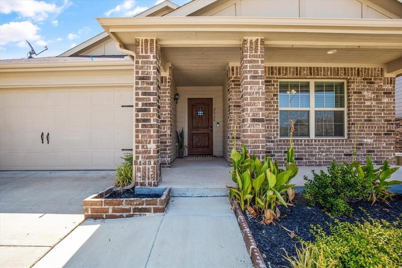 2929 Spotted Fawn Drive, Fort Worth TX 76108 - Photo 3