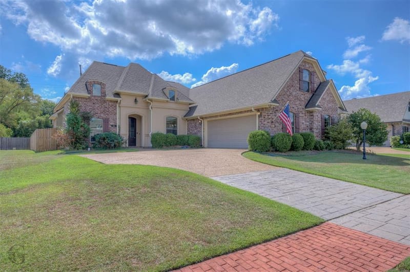 746 Dumaine Drive, Bossier City LA 71111 - Photo 2