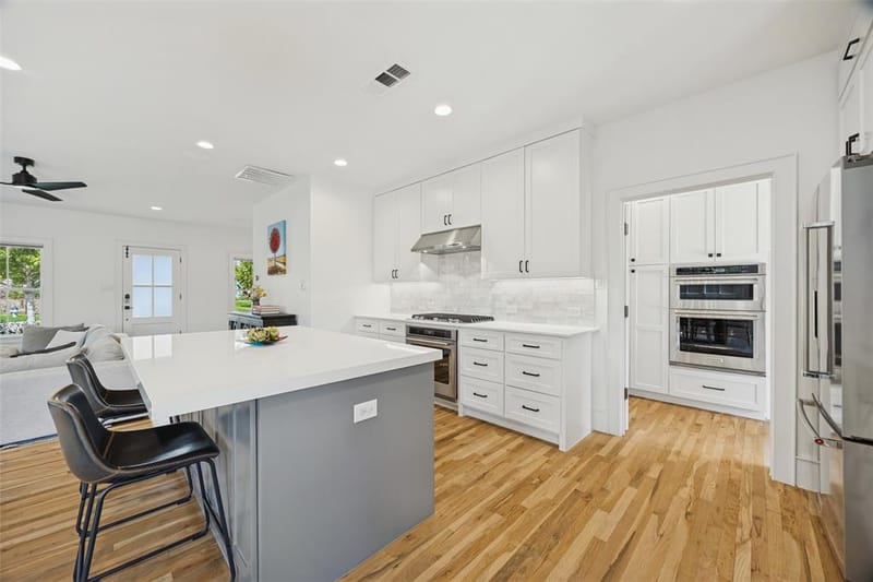 8600 Forest Hills Boulevard, Dallas TX 75218 - Photo 9