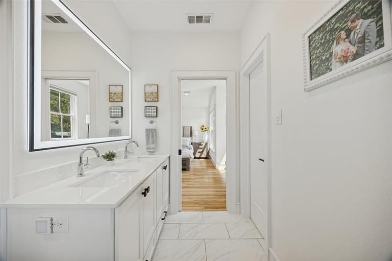 8600 Forest Hills Boulevard, Dallas TX 75218 - Photo 18