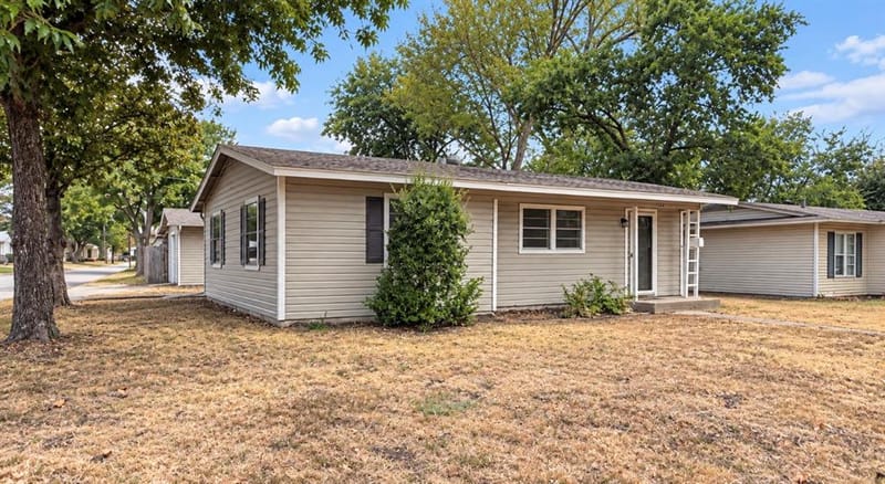 1549 Murray Drive, Garland TX 75042 - Photo 4