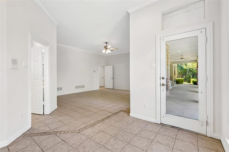 902 Glen Meadow Court, Garland TX 75044 - Photo 21