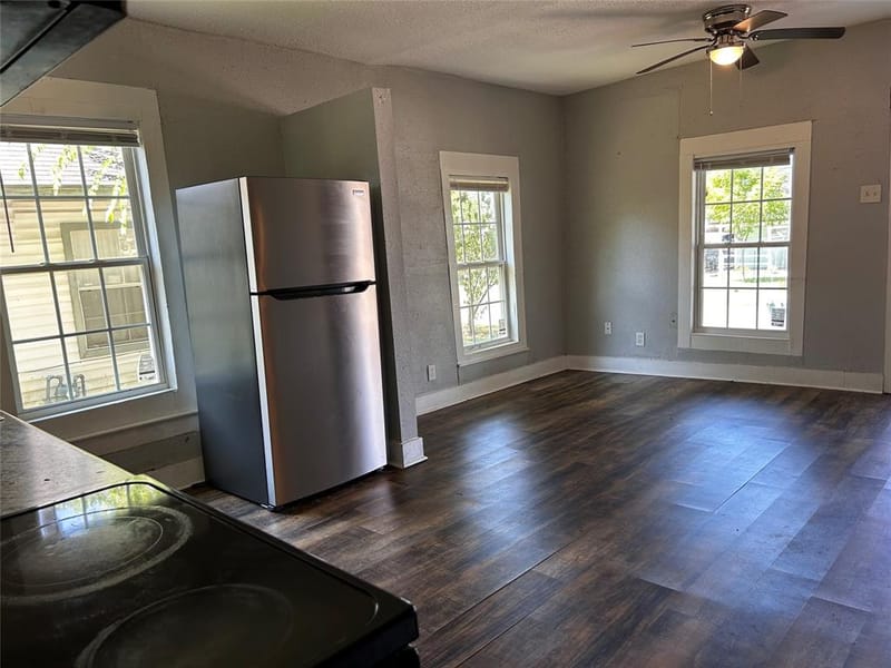 615 S Throckmorton Street, Sherman TX 75090 - Photo 17