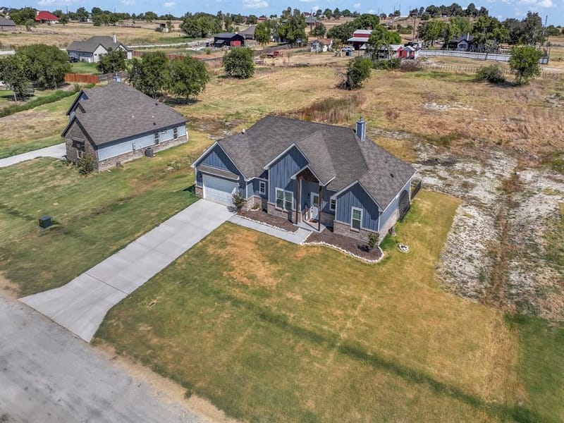 1017 Don Eve Court, Azle TX 76020 - Photo 6