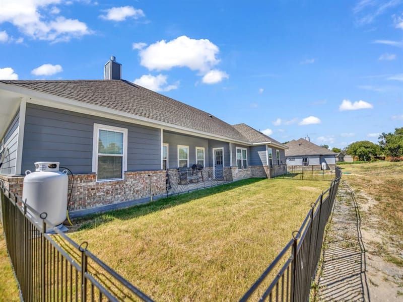 1017 Don Eve Court, Azle TX 76020 - Photo 9