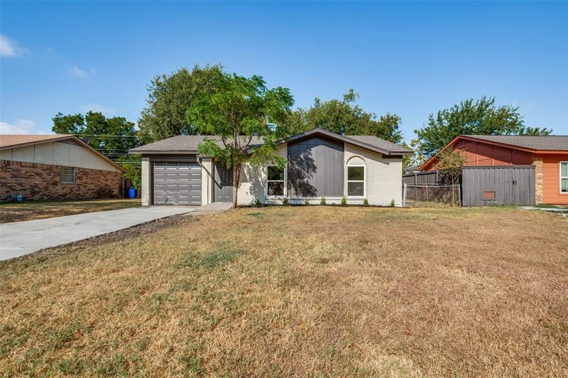 1617 Avenue A, Grand Prairie TX 75051 - Photo 3