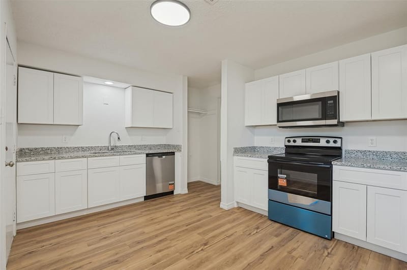 1617 Avenue A, Grand Prairie TX 75051 - Photo 8